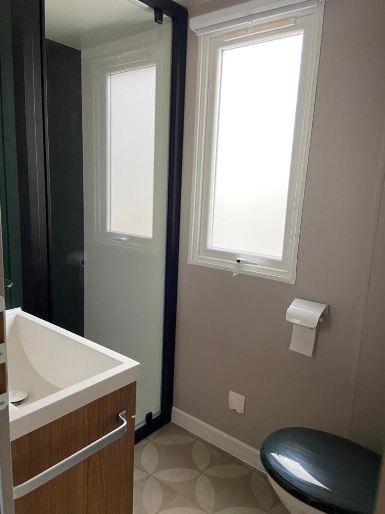 Mobil Home Aventura 6-8 Personnes Tout Confort Saint-Brévin-les-Pins Zewnętrze zdjęcie